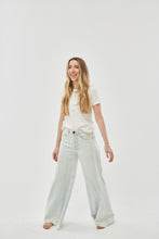 Load image into Gallery viewer, Feminine Size M